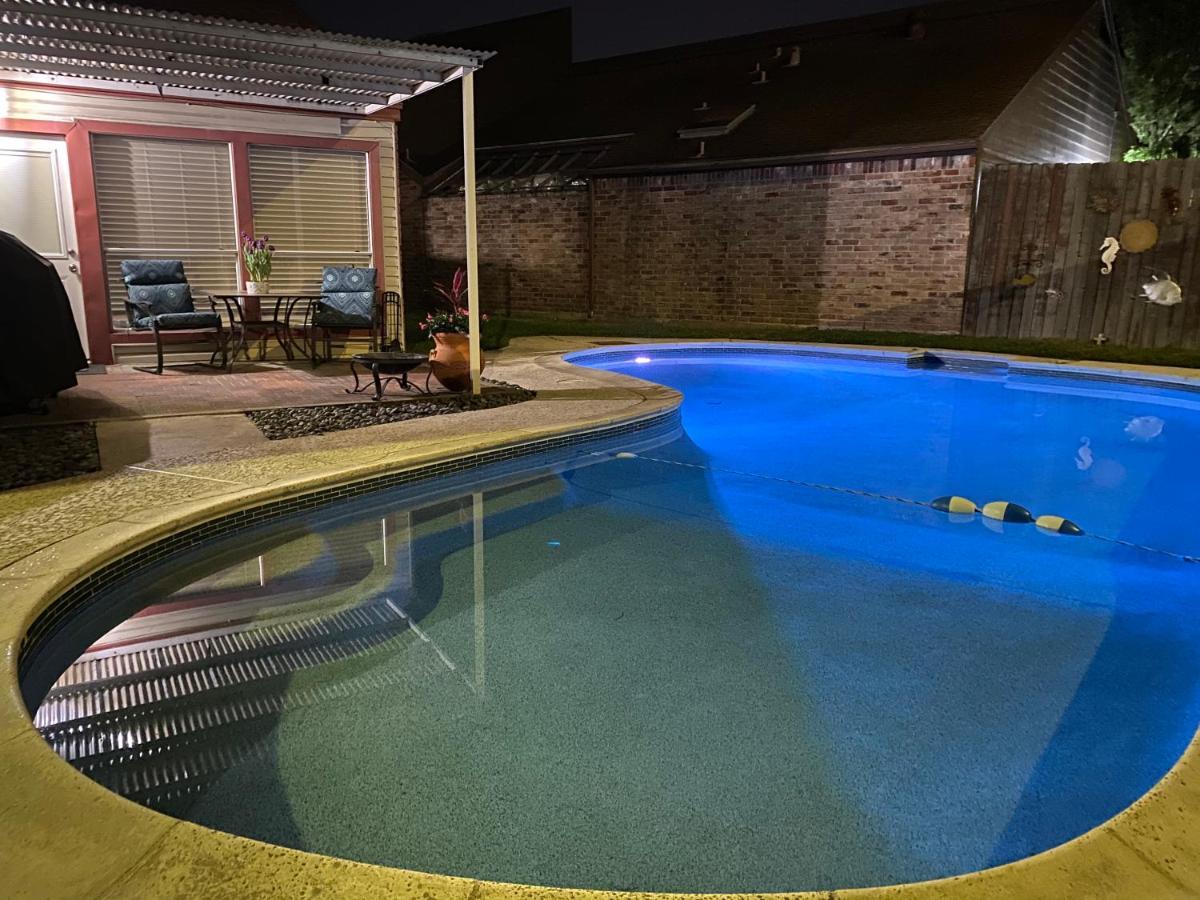 1976Houstongem Luminous Pvtpool & Hottub Dt20Mins For Lrg Families 6Beds 2Bath Villa Dış mekan fotoğraf