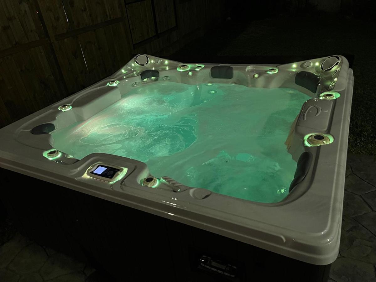 1976Houstongem Luminous Pvtpool & Hottub Dt20Mins For Lrg Families 6Beds 2Bath Villa Dış mekan fotoğraf